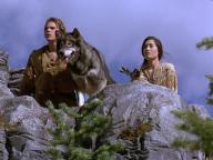 White Fang-2: Myth of the White Wolf